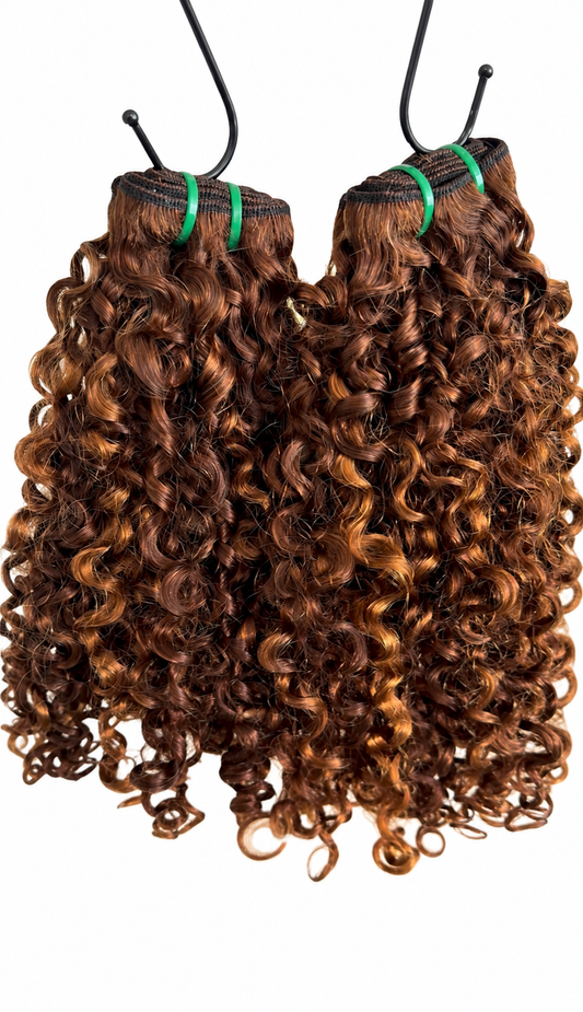 Pixie CURLY with highlights