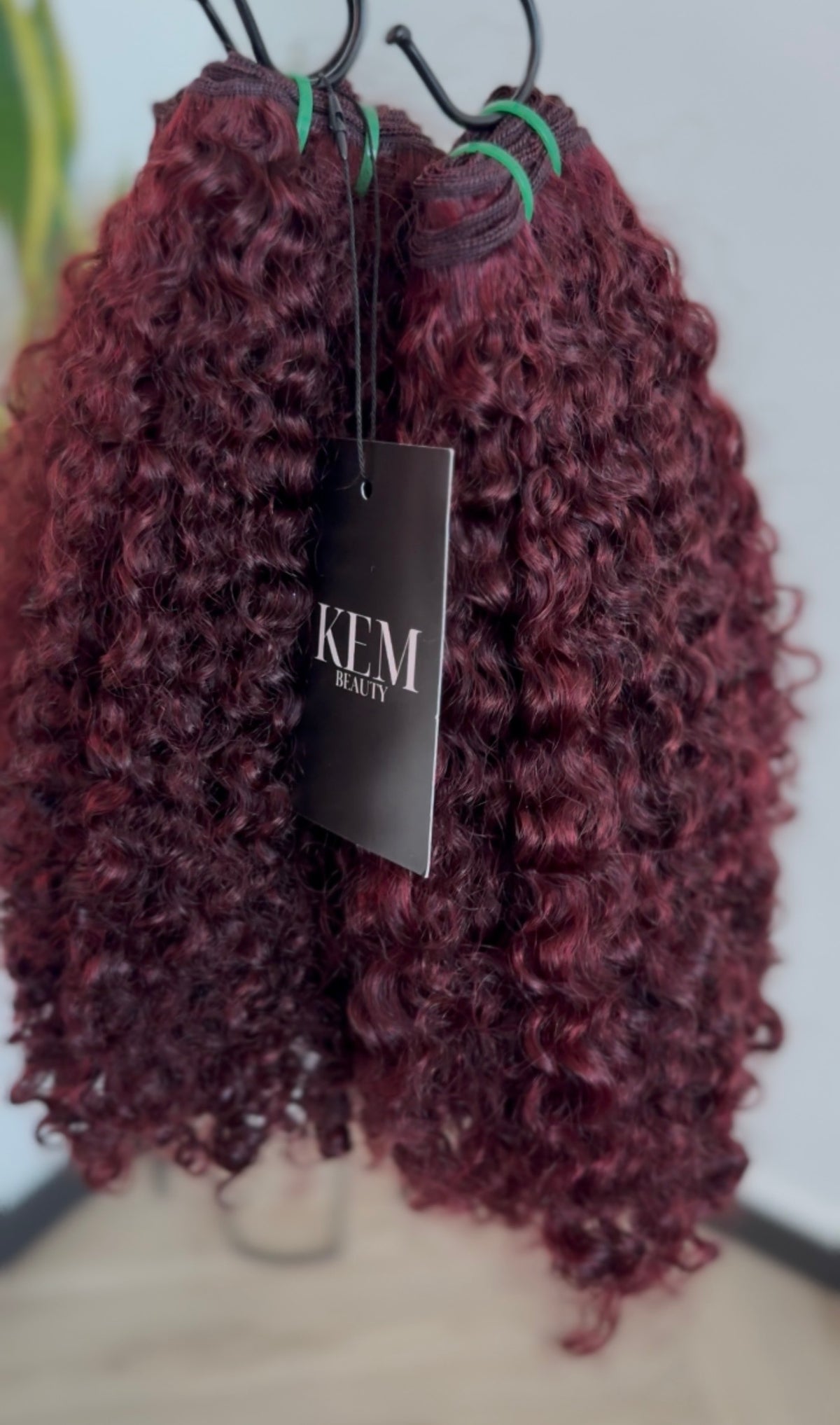 Pixie Curly Burgundy